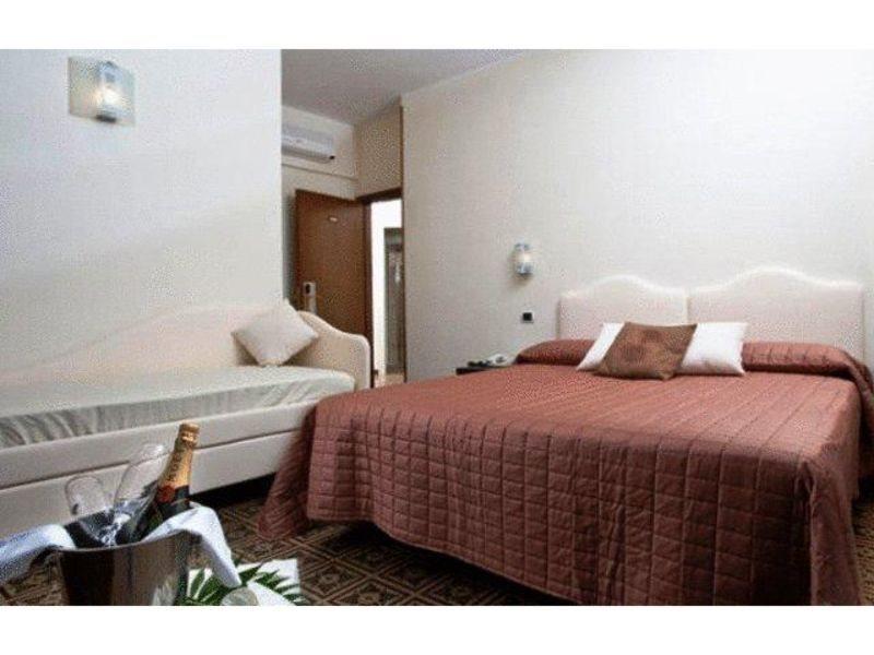 Hotel Welcome Σαν Μπενεντέτο ντελ Τρόντο Εξωτερικό φωτογραφία